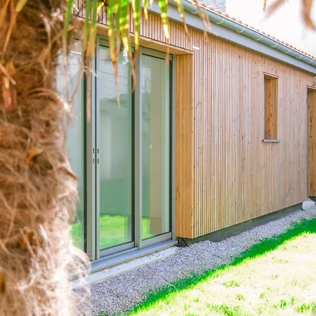 Jolie Maison De Rénovée Avec Goût Proche Toutes Commodités Quartier Arago - 13 Personnes Les Sables-dʼOlonne